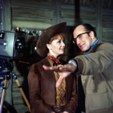 Pistolen-Jenny Pistolen-Jenny, Fernsehfilm, Deutschland, 1969, nach dem Drehbuch: Calamity Jane von James O Hanlon, Regi
