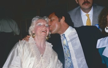 Tom Jones Los Angeles CA USA LIBRARY Tom Jones with mother Sheila Taken in 1980s ReCaptioned 11t
