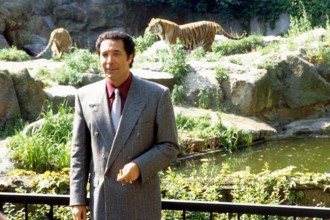 Tom Jones bei den Tigern im Berliner Zoo