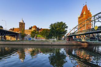 Hubbrücke (Lift bridge), Bridge tower, canal Elbe-Lübeck-Kanal, city gate Burgtor Lübeck Schleswig-Holstein Germany Osts