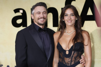 James Franco, Izabel Pakzad