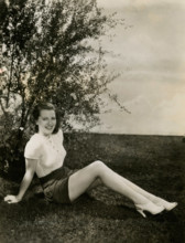 American actress Lana Turner wearing shorts, USA 1940s PUBLICATIONxNOTxINxITA
