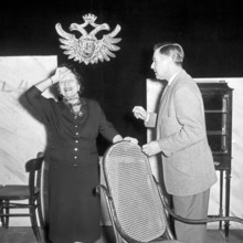 Schwarze Seide Fernsehfilm Deutschland 1958 Regie Hanns Farenburg Darsteller Ida Ehre Heinz K