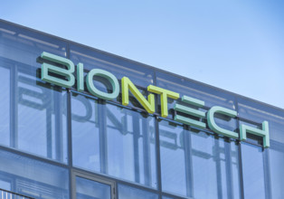 Biontech, Büro- und Geschäftshauskomplex VoltAir, Alexanderstraße, Mitte, Berlin, Deutschland *** Biontech, VoltAir offi