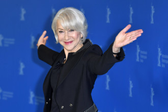 Helen Mirren beim Photocall zur Verleihung des Goldenen Ehrenbären auf der Berlinale 2020 / 70. Internationale Filmfest
