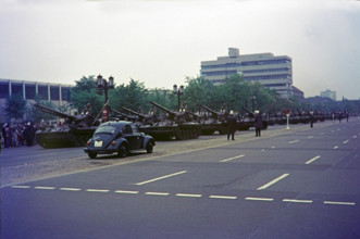 Berlin GER, 20230101,Berlin,Aufnahme ca. 19640425, Militärparade, Parade, in Berlin, Tag der Allierten Streitkraefte, St