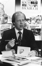 Jim Davis, 75. Geburtstag am 28. Juli Jim Davis (Cartoonist) 10/83 ru Jim Davis auf der Frankfurter Buchmesse im Oktober