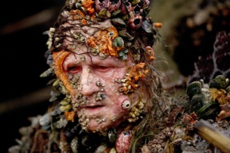 Walt Disney Pictures Presents Pirates of the Caribbean At World s End Stellan Skarsgard PUBLICATION