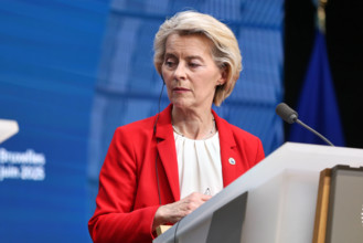 News Bilder des Tages Brüssel, Belgien, 27.06.2025: Europa-Gebäude: Europäischer Rat: EU-Kommissionspräsidentin Ursula v