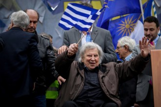 Mikis Theodorakis, 95. Geburtstag am 29. Juli Mikis Theodorakis ist ein griechischer Komponist, Schriftsteller und Polit