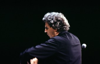 Mikis Theodorakis, 95. Geburtstag am 29. Juli 1/ Konzert: Mikis Theodorakis dirigiert, griechischer Liedermacher, Kompo