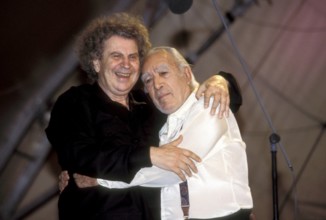 Mikis Theodorakis, 95. Geburtstag am 29. Juli Komponist Mikis Theodorakis (li., GRE) mit Schauspieler Anthony Quinn (USA