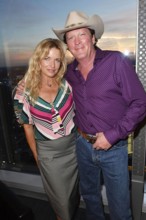 DeAnna Madsen mit Gatte Michael Madsen beim Vorempfang zur 29. Verleihung des Hessischen Film- und Kinopreises in der He
