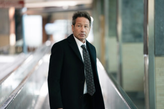 David Duchovny Los Angeles.CA.USA. David Duchovny in (C) Bleecker Street, What Happens Later (2023) Plot:Two ex-lovers f