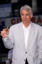RECORD DATE NOT STATED  STEVE MARTIN Ref: PAT drink, wine, half length, half-length London Great Britain Copyright: x xP