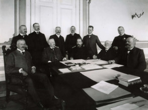 The Swedish-Norwegian Union negotiations in Karlstad, 1905. Nordic Copyright: xpiemagsx strnordpie02102022-4958 !ACHTUNG