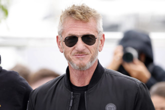 Entertainment Bilder des Tages  Sean Penn beim Photocall zum Kinofilm Black Flies auf dem Festival de Cannes 2023 / 76.