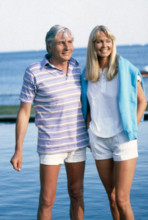 Gunter Sachs Gunter Sachs und Ehefrau Mirja am Strand von St. Tropez, Frankreich um 1988. Gunter Sachs and his wife Mirj