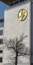 Werbeschild von Hoechst, Hochhaus Hardenbergstraße, Charlottenburg, Berlin, Deutschland *** Advertising sign from Maximu