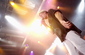 1/ Konzert: Deep Purple, Sänger Ian Gillan in der Berliner ColumbiaHalle am 20.10.2003, HardRock, Hard Rock, Bombastroc