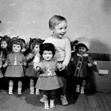 Bildnummer: 53018721  Datum: 12.10.1962  Copyright: imago/Kai Bienert
Kleines Mädchen freut sich
