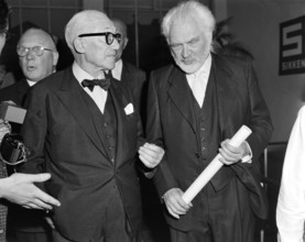 Anefo photo collection. In Stedelijk Museum Sikk Prizes awarded, left the French architect Le Corbusier and on the right