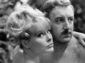 A Shot in the Dark - filmstill Elke Sommer & Peter Sellers in A Shot in the Dark EDITORIAL USE ONLY Copyright: xCAP/PLFx