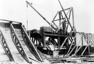 USA: The 1900 Galveston Hurricane. Sea wall construction site, Galveston, Texas , c. 1902 The Hurricane of 1900 made lan
