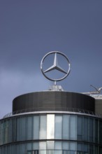 Logo des Automobilherstellers Mercedes-Benz