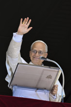 ITALY - POPE LEO XIV ADDRESSES THE CROWD FROM THE WINDOW OF THE APSOSTOLIC PALACE OVERLOOKING ST PETER'S SQUARE DURING THE ANGELUS PRAYER IN THE VATICAN  - 2025/6/29