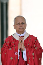 ITALY - POPE LEO XIV LEADS HOLY MASS ON THE SOLEMNITY OF PENTECOST ON THE OCCASION OF THE JUBILEE OF ECCLESIAL MOVEMENTS, ASSOCIATIONS AND NEW COMMUNITIES  AT  THE  VATICAN - 2025/6/8