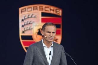 Oliver BLUME (Vorstandsvorsitzender der Dr. Ing. h. c. F. Porsche AG und der Volkswagen AG) bei einem Vortrag am 05.09.2
