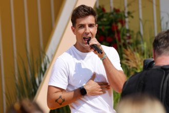 Aaron Keller - Immer wieder sonntags 2024, Folge 07 Aaron Keller (Los Kelleros). ARD-Unterhaltungsshow Immer wieder sonn