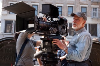 Director of photography CHRIS MENGES during the filming of Warner Bros. Pictures? drama EXTREMELY LOUD & INCREDIBLY CLO
