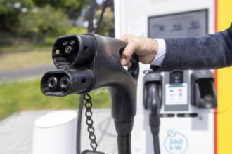 Symbolbild: Strom-Tankstelle für Elektroautos