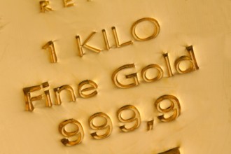 Geldanlage in echtem Gold als Goldbarren und Goldmünzen McPBBO McPBBO
