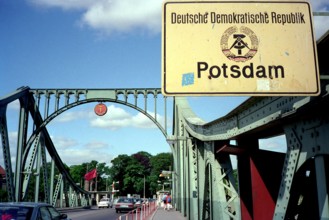 Bildnummer: 50095050  Datum: 06.05.1990  Copyright: imago/Rüttimann
Glienicker-Brücke -