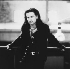 Studio Publicity Still from U2: Rattle and Hum Bono © 1988 Paramount Photo Credit: Colm Henry Los Angeles CA USA PUBLIC