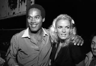 **FILE PHOTO** O.J. Simpson Has Passed Away. O.J. Simpson and Nicole Brown Circa 1980 s Copyright: xRalphxDominguez/Medi