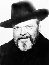 Orson Welles Schauspieler Mann US amerikanischer Regisseur Autor lächeln lächelnd Hut Kopfbedeck