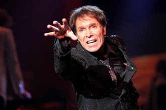 Bildnummer: 54705048  Datum: 02.12.2010  Copyright: imago/STAR-MEDIA
Sänger Cliff Richard ( GBR )