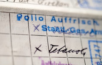 Berlin. 13 FEB 2017. Detail: Impfbuch gemäß Paragraf 16 Bundesseuchengesetz. Polio Auffrischung. Tetanol. Tetanus. Schu