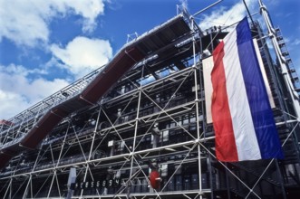 Paris, Centre national d art et de culture Georges Pompidou, Renzo Piano, Richard Rogers 1977 *** Paris, Centre nationa
