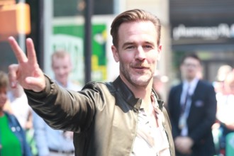 **FILE PHOTO** James Van Der Beek Announce Colorectal Cancer Battle. NEW YORK, NY - AUGUST 3: James Van Der Beek at AOL