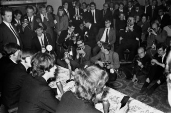Bildnummer: 55886900  Datum: 26.10.1965  Copyright: imago/United Archives
The Beatles at a press