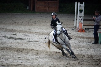 Equitation, France