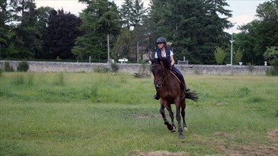 Equitation, France