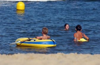 ILLUSTRATION SUR L'ENFANCE