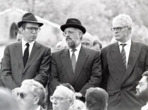 Personnalités politiques venues à Carpentras en 1990 suite à la profanation du cimetière juif de la ville