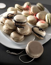 Place your bets: pistacchio coffee macaroons